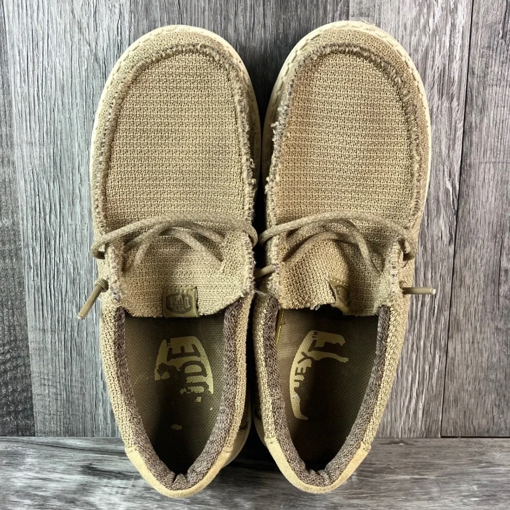 Hey Dude Wally Youth Sport Mesh Tan White Slip On Loafers 40431-25W Size YT3